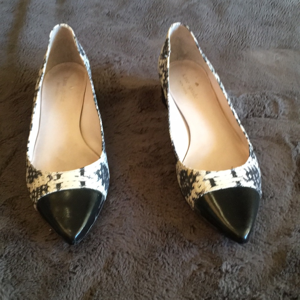 Kate Spade low heal pumps in snake skin/leather